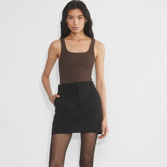 Aritzia Orange Babaton Sculpt Ribbed Tank ✨ - Picture 1 of 4